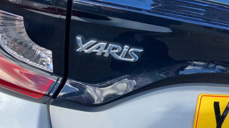 Toyota Yaris 1.5 Hybrid Icon 5dr CVT Hybrid Hatchback